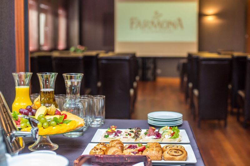 Farmona Hotel Business&SPA Cracovia Esterno foto